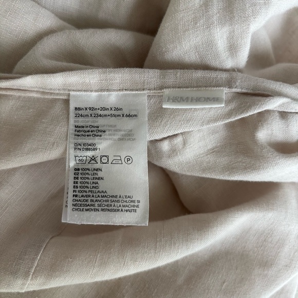H&M Home Washed Linen Duvet Cover Set Light Gray Queen Size - Picture 5 of 5